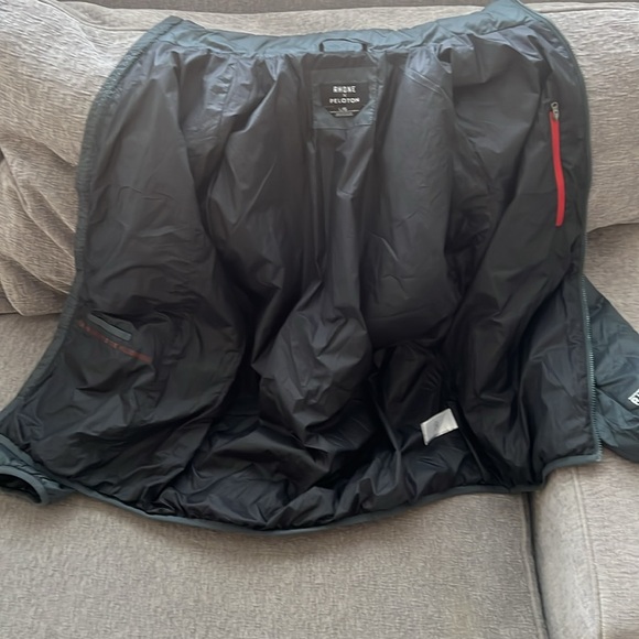 Like New - Rhone x Peloton Quilted Tundra Insulated Jacket Coat - Large - Picture 6 of 7